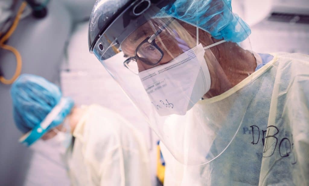Dr. Bob Spencer is caring for patients in Jesus' Name.