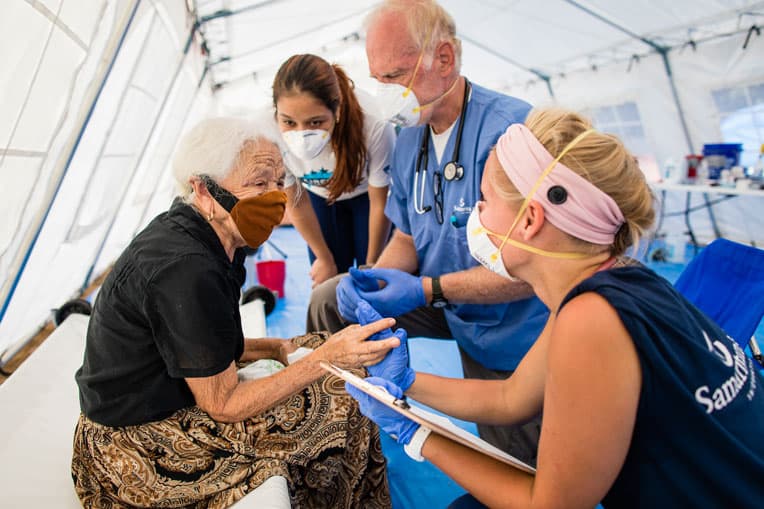 91-year-old Amalia visited our hospital after suffering from chronic neck pain. Samaritan's Purse doctors and nurses were able to care for her and pray for her before she left.