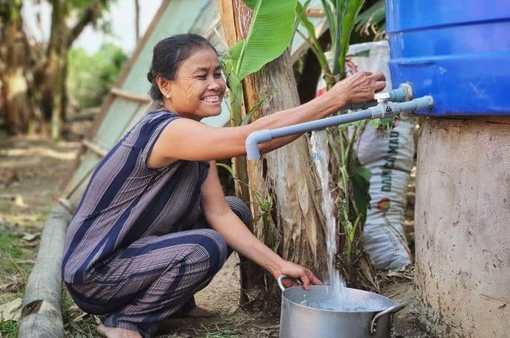 Water tanks are making it easier for families in Vietnam to store clean water and survive seasons of drought.