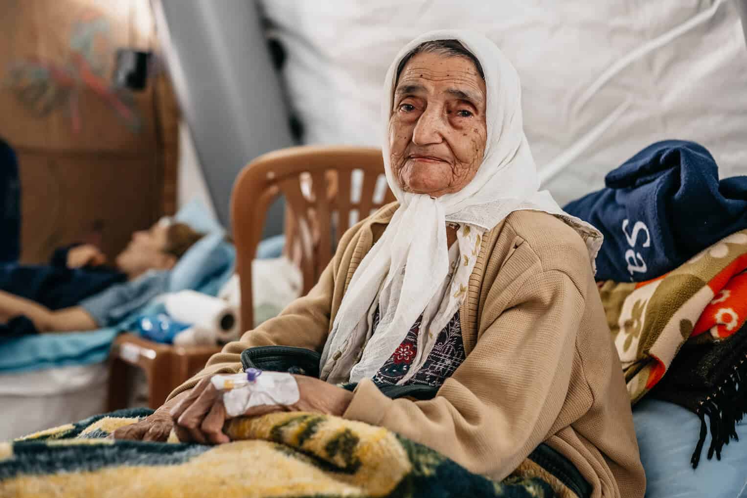 Ikra* was very ill with pneumonia from the cold and dust, but able to fully recover after several days at our hospital.