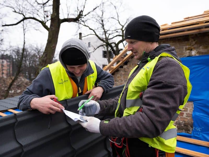 Samaritan’s Purse staff work to repair homes harmed by the fighting.