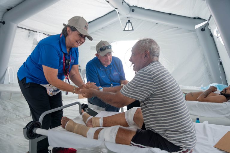 Caring for earthquake victims in La Guaira