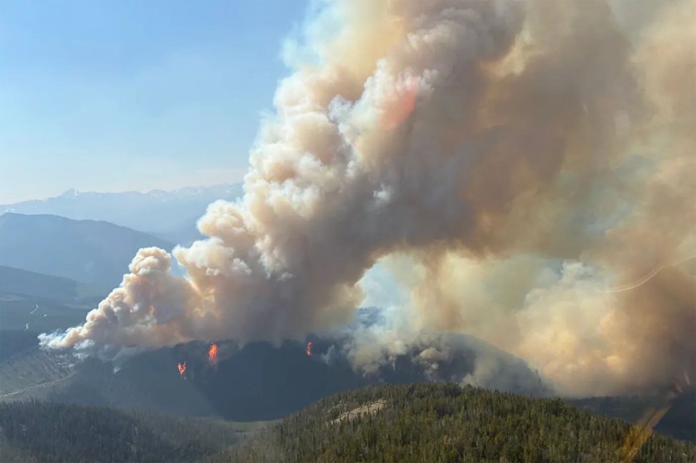 Canadian wildfire response and evacuation support