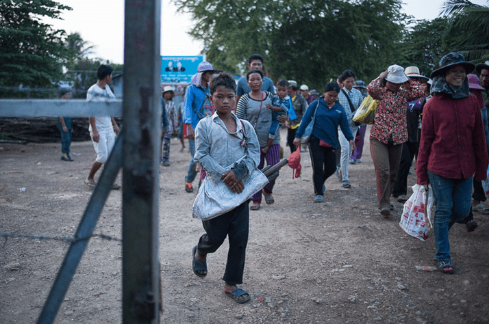 Cambodians who struggle to find work in their villages may migrate to Thailand in search of work. They often cross the border early in the day and return late at night.