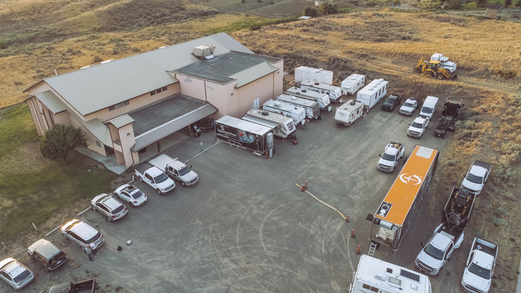 Prayers and donations from Canadians like you made it possible for Samaritan’s Purse to have a convoy of disaster relief vehicles stationed in the B.C. interior to aid with wildfire relief work.