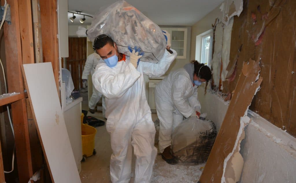 In the aftermath of flooding, Samaritan’s Purse volunteers help homeowners remove mud from homes; haul away damaged furniture, drywall, and belongings; and spray to prevent mold. 