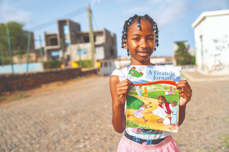 Children in a classroom in Cape Verde.