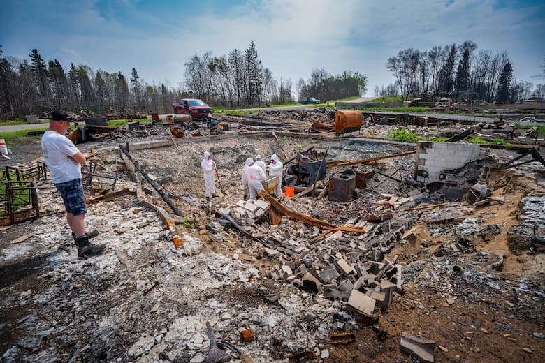 Destroyed home in Denare Beach after the Wolf Fire.