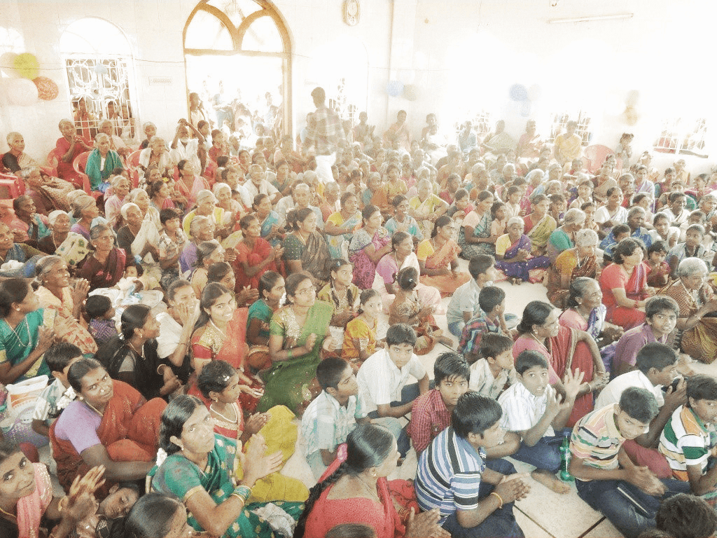 Evangelistic outreach to 3,000 children.
