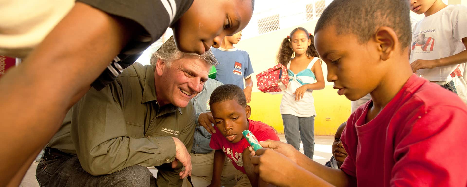 The blue goo that gives good health - Samaritan's Purse Canada