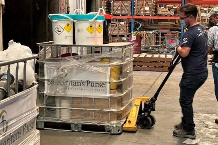 David Whitrow pictured unloading disaster relief supplies in Honduras. (Submitted/David Whitrow)